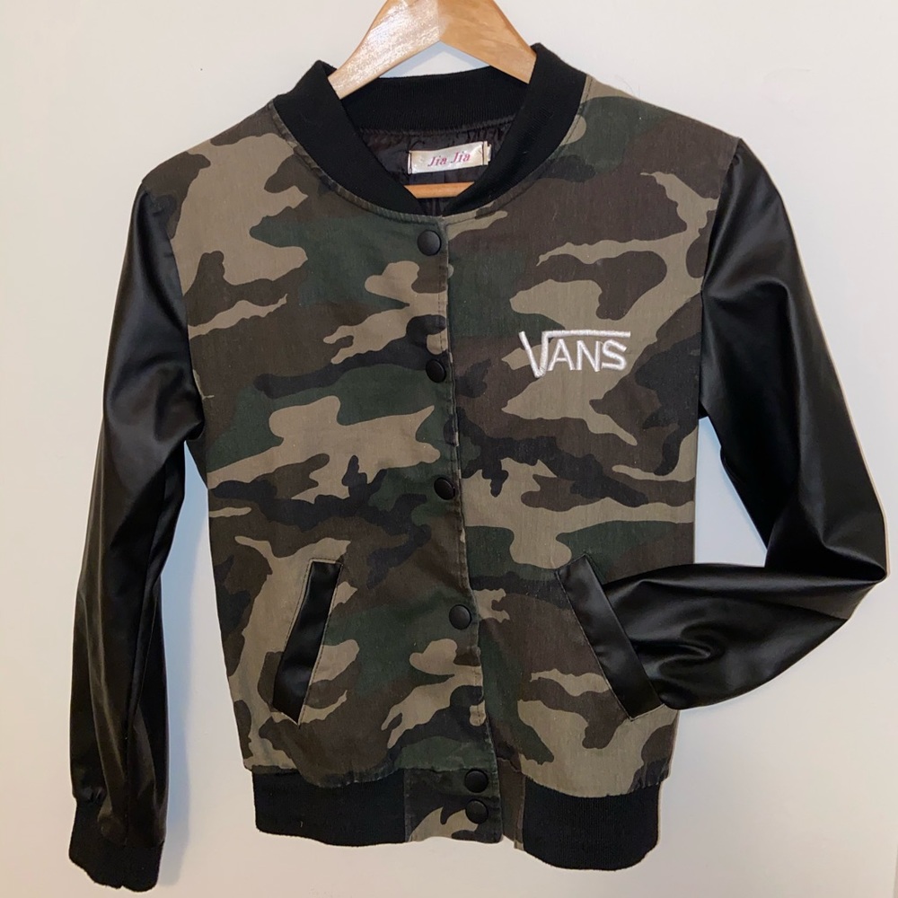 Bomber jacket
